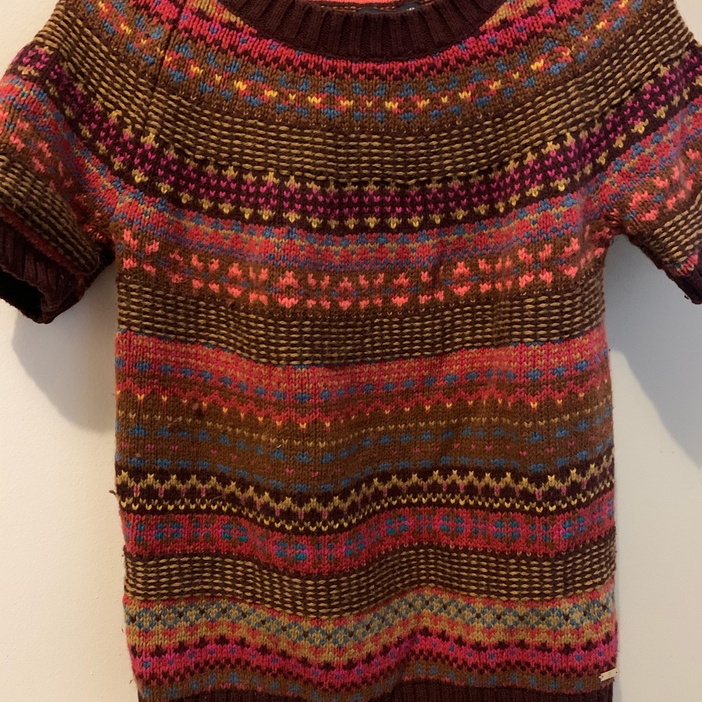 **runs small** TommyHilfiger short-sleeved sweater